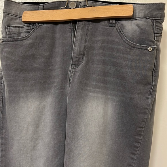 Wit & Wisdom Lux Touch High Rise Gray Rhinestones Ab Solution’s Jeans - Picture 6 of 8